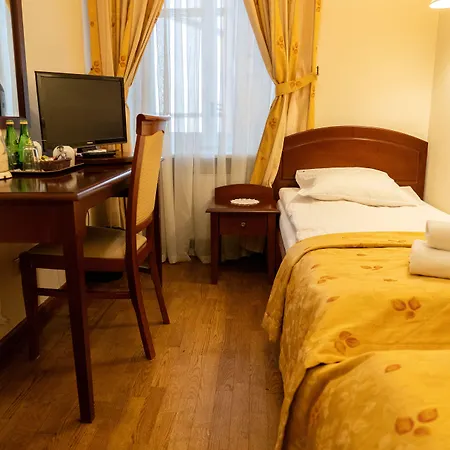 Karmel Aparthotel 3*