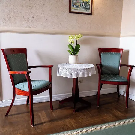 Karmel Aparthotel 3*