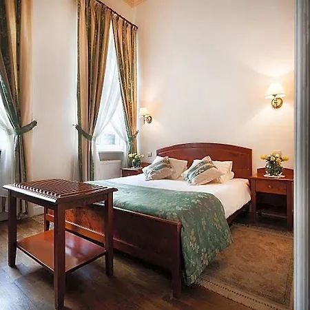 Apartmanhotel Karmel 3*